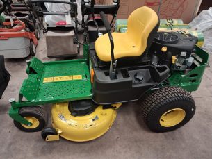 Used £3900.00 No VAT John Deere Z335E ZTrak 42" Zero-Turn