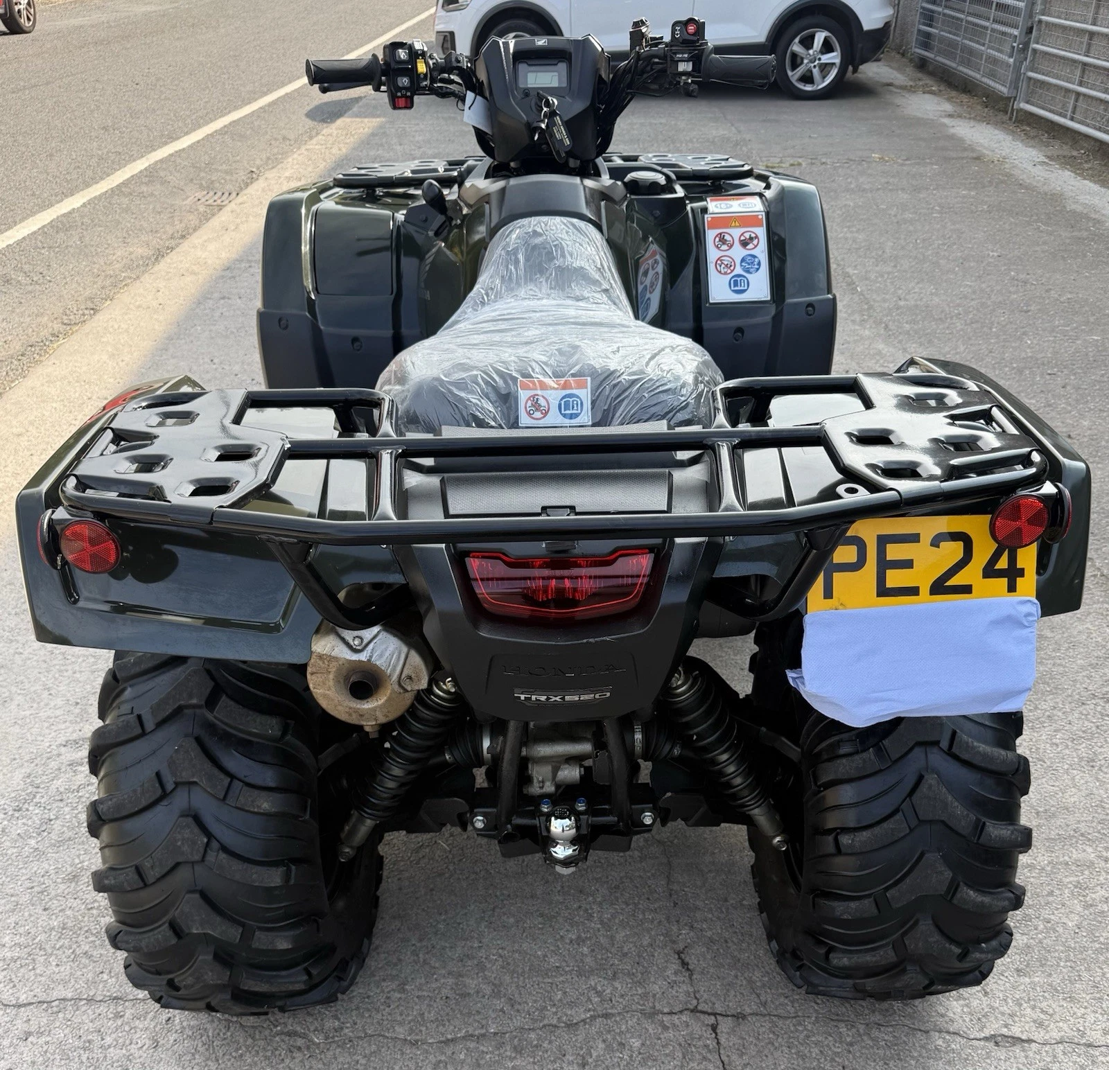 £8500+Vat Honda TRX520FA6 P/S Auto Shift Gears 2024 (24) Forrest Green Plastics - Image 4