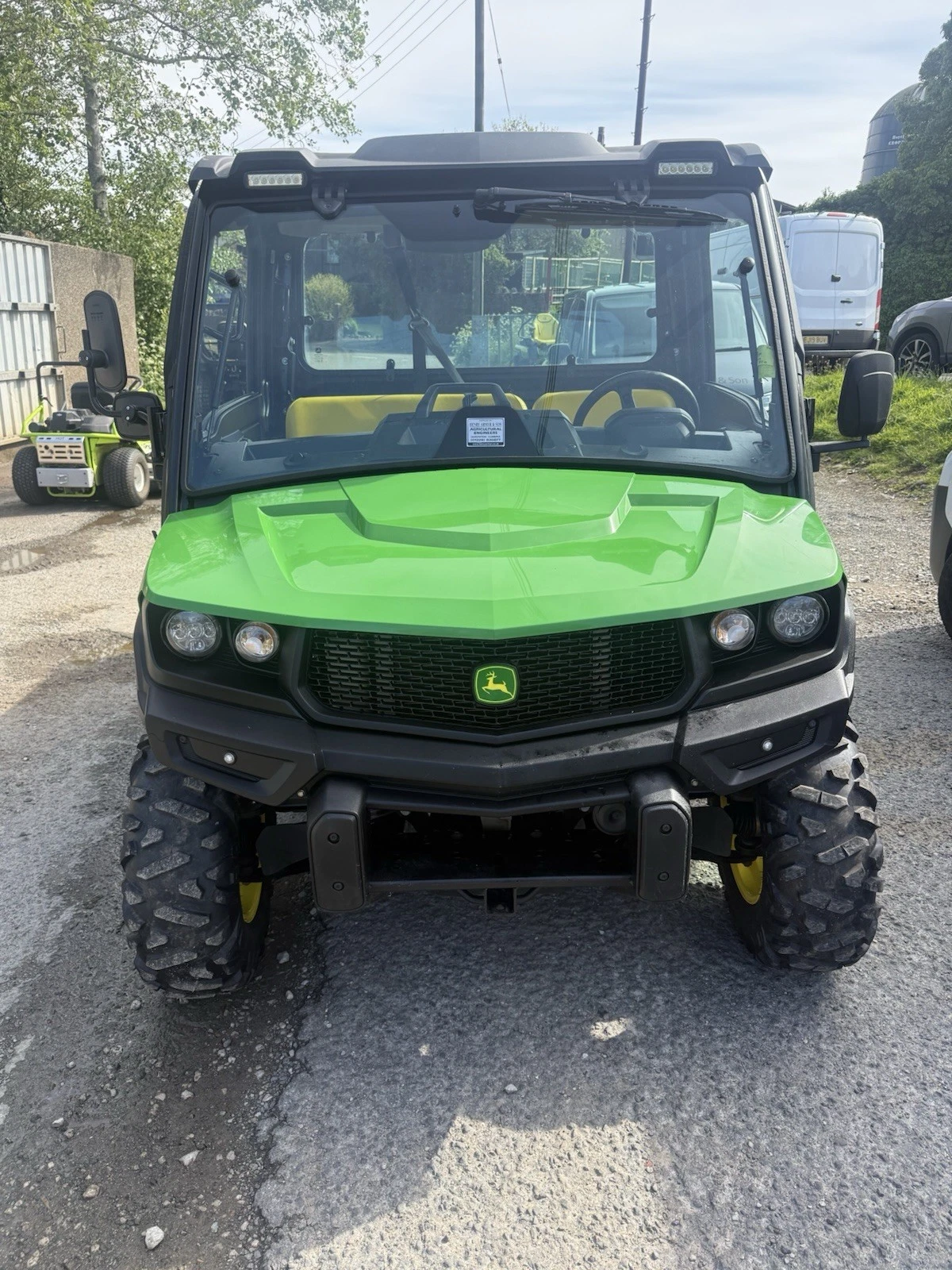 £18,495+Vat 2024 (24) John Deere XUV865M Diesel Gator Full Cab Alloys LED Lights - Image 3