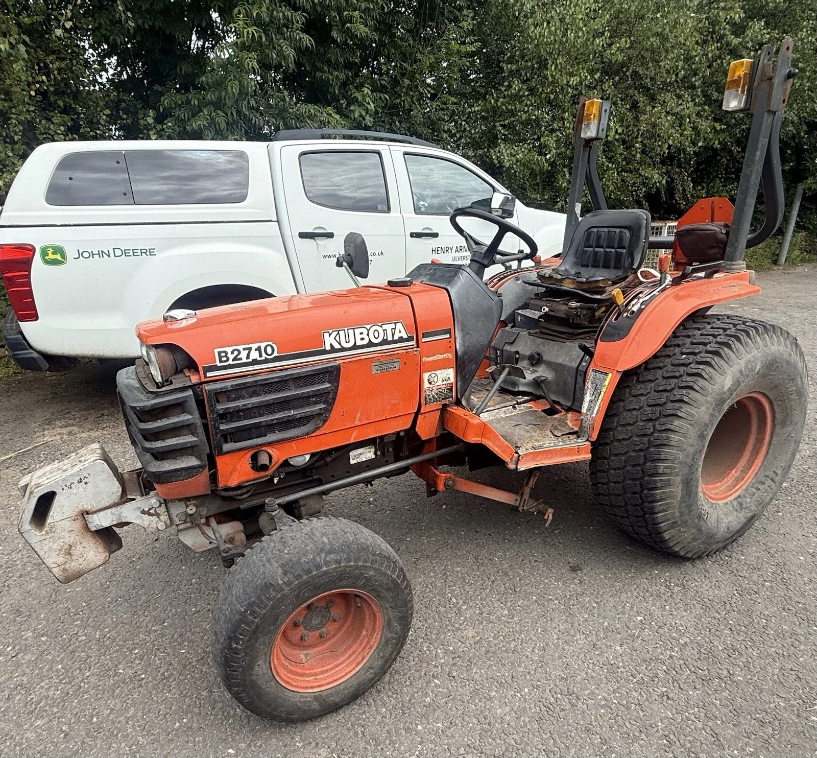 £3000+VAT Kubota B2710 Compact Tractor Diesel Trade Sale Starts And Works Ruff - Image 2