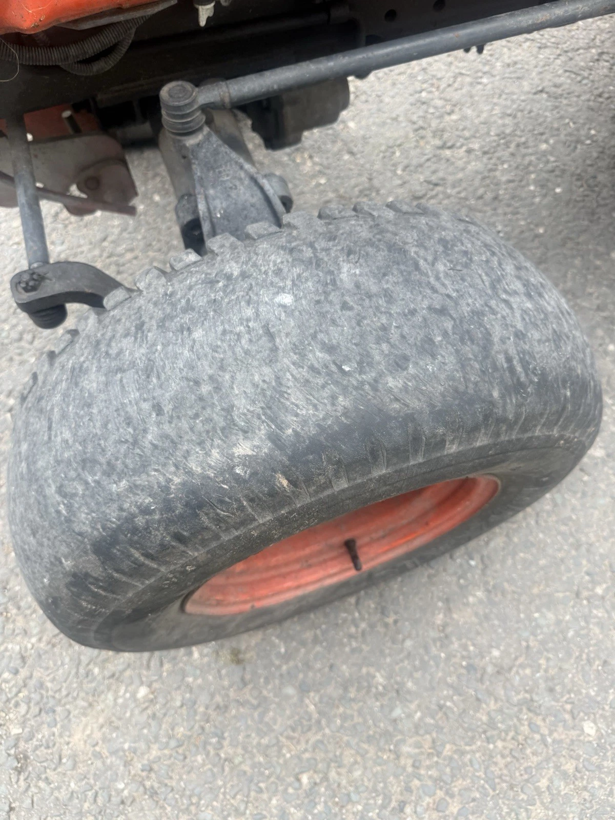 £3000+VAT Kubota B2710 Compact Tractor Diesel Trade Sale Starts And Works Ruff - Image 15