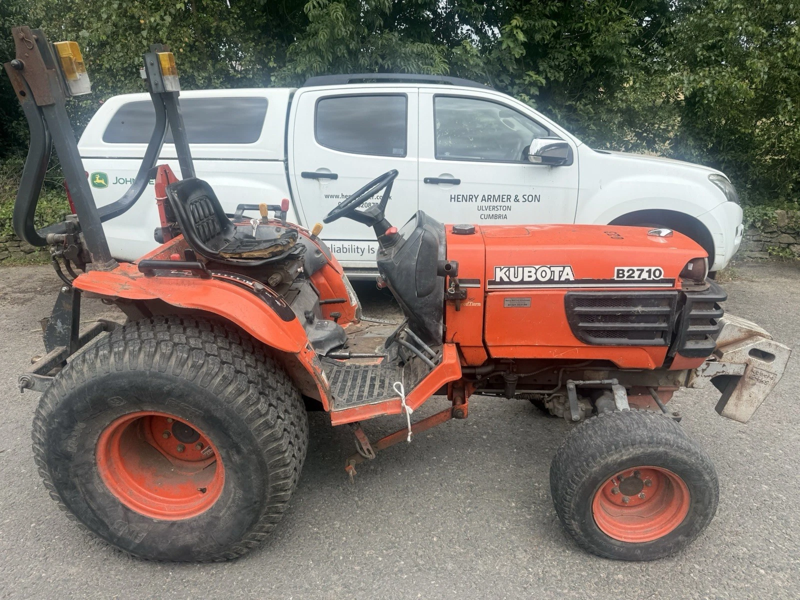 £3000+VAT Kubota B2710 Compact Tractor Diesel Trade Sale Starts And Works Ruff - Image 5