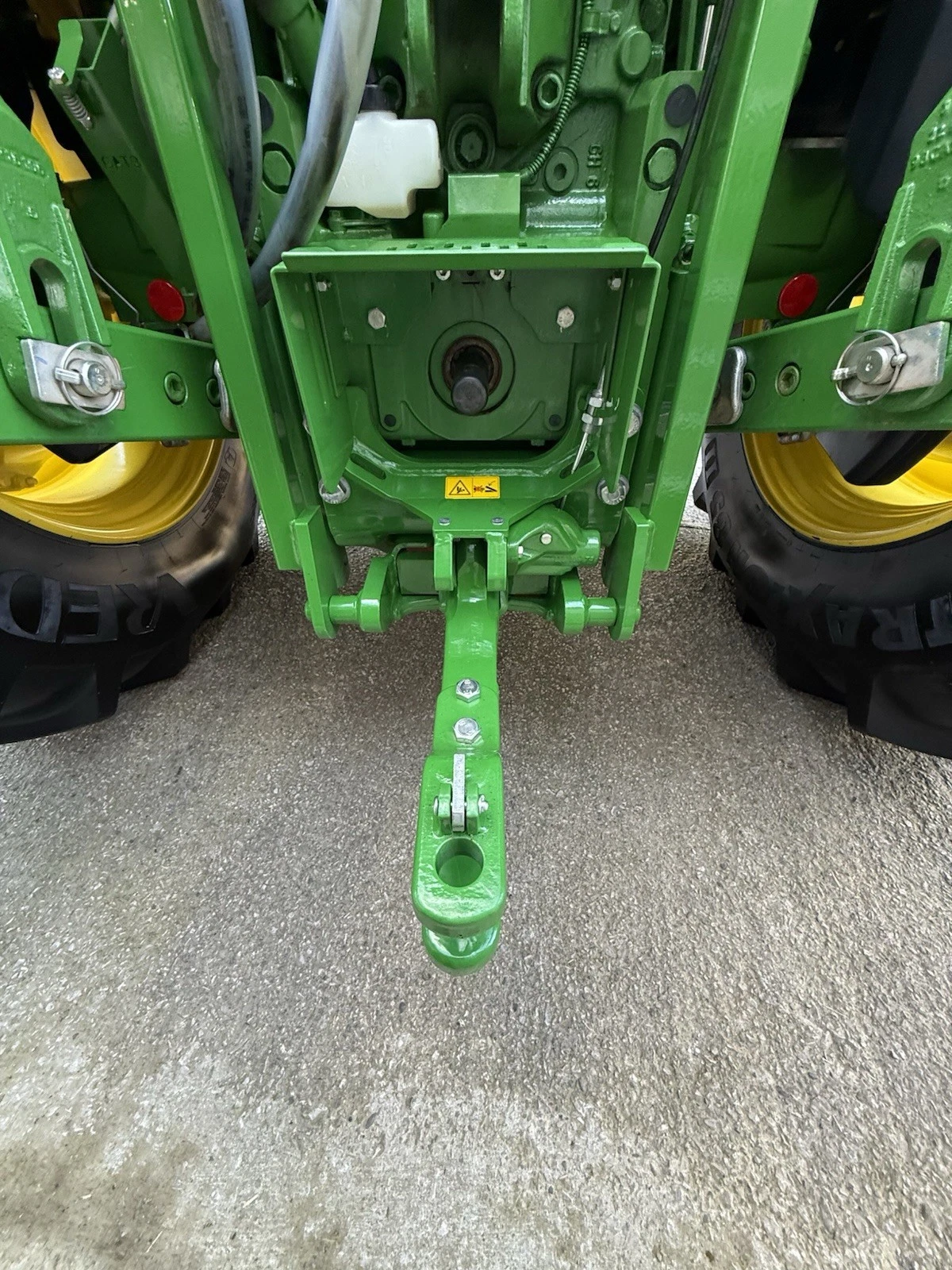 £58,495+Vat John Deere 6100M Tractor TLS 2023 (23) 2968hrs 24x24 P/Q & Creeper - Image 15
