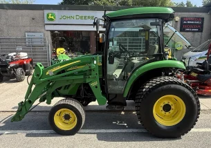 £17,750+Vat John Deere 4320 Compact Tractor Cab, A/C, 400CX Loader